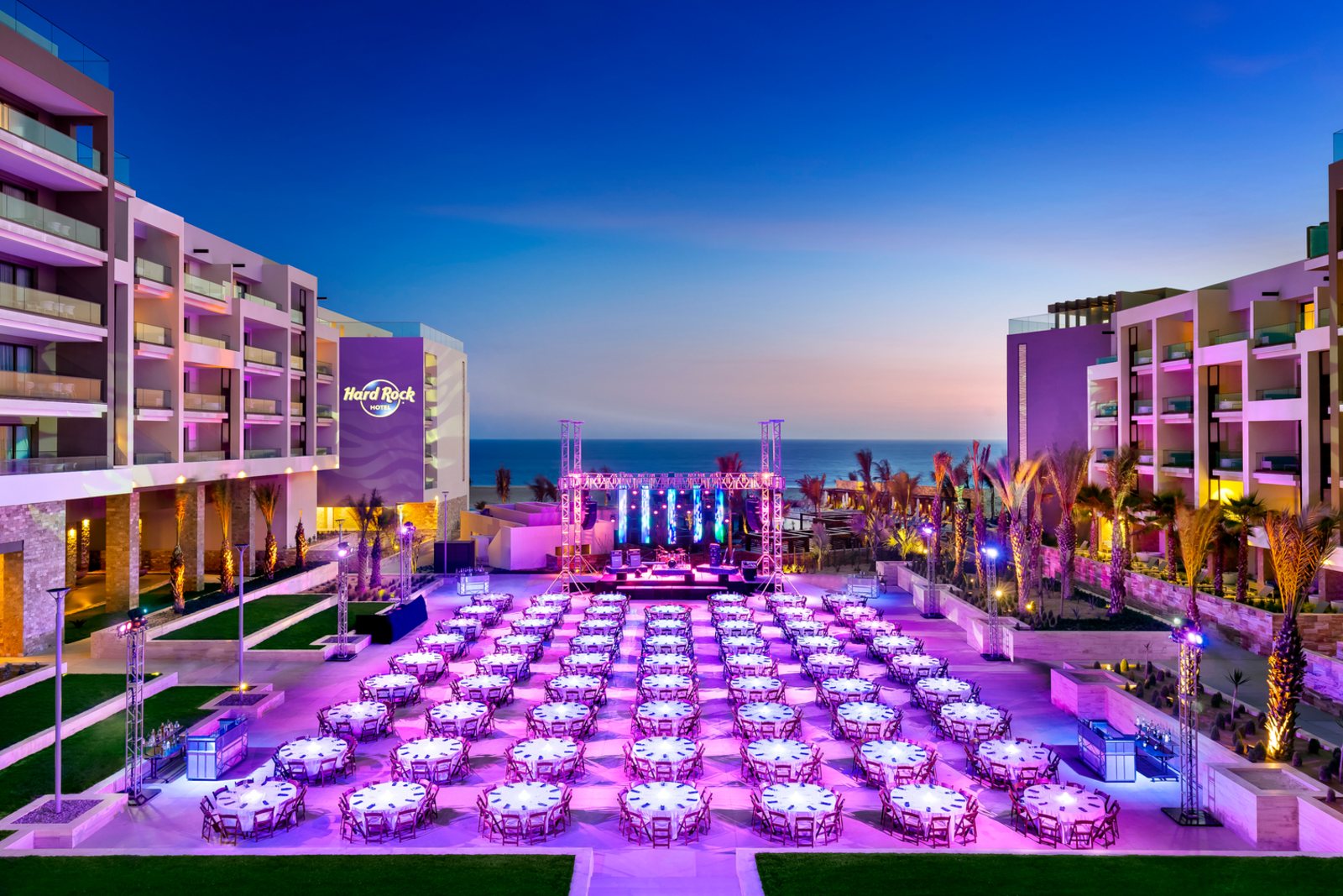 hrhlc muse terrace concert dining setup